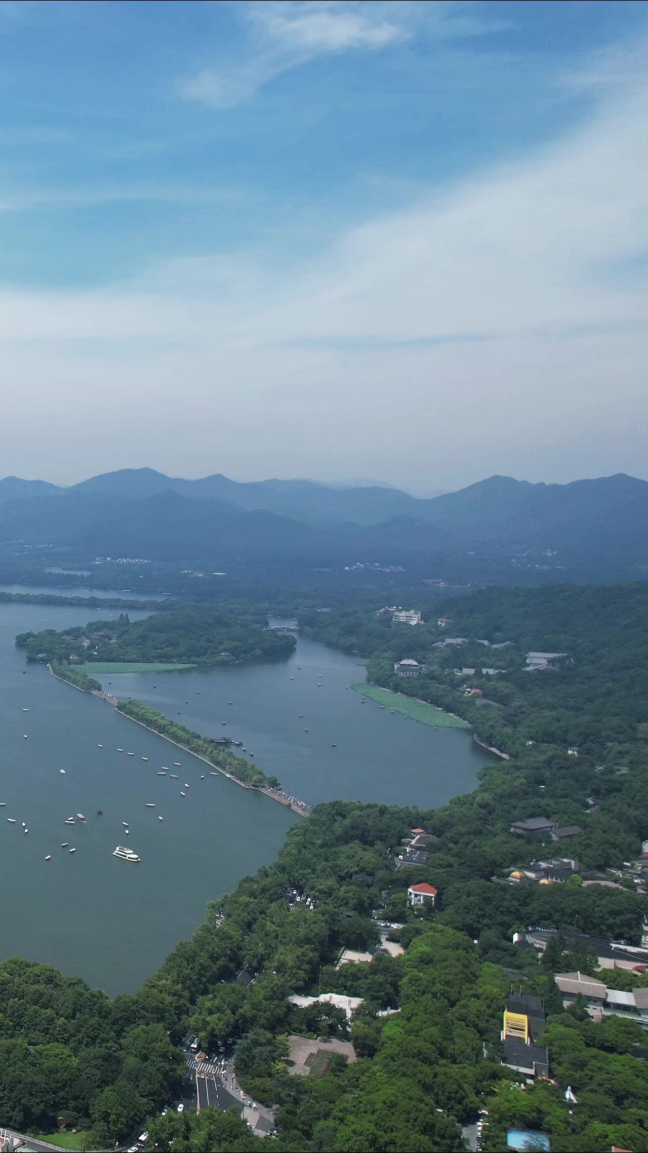 浙江杭州城市大景西湖竖屏航拍 