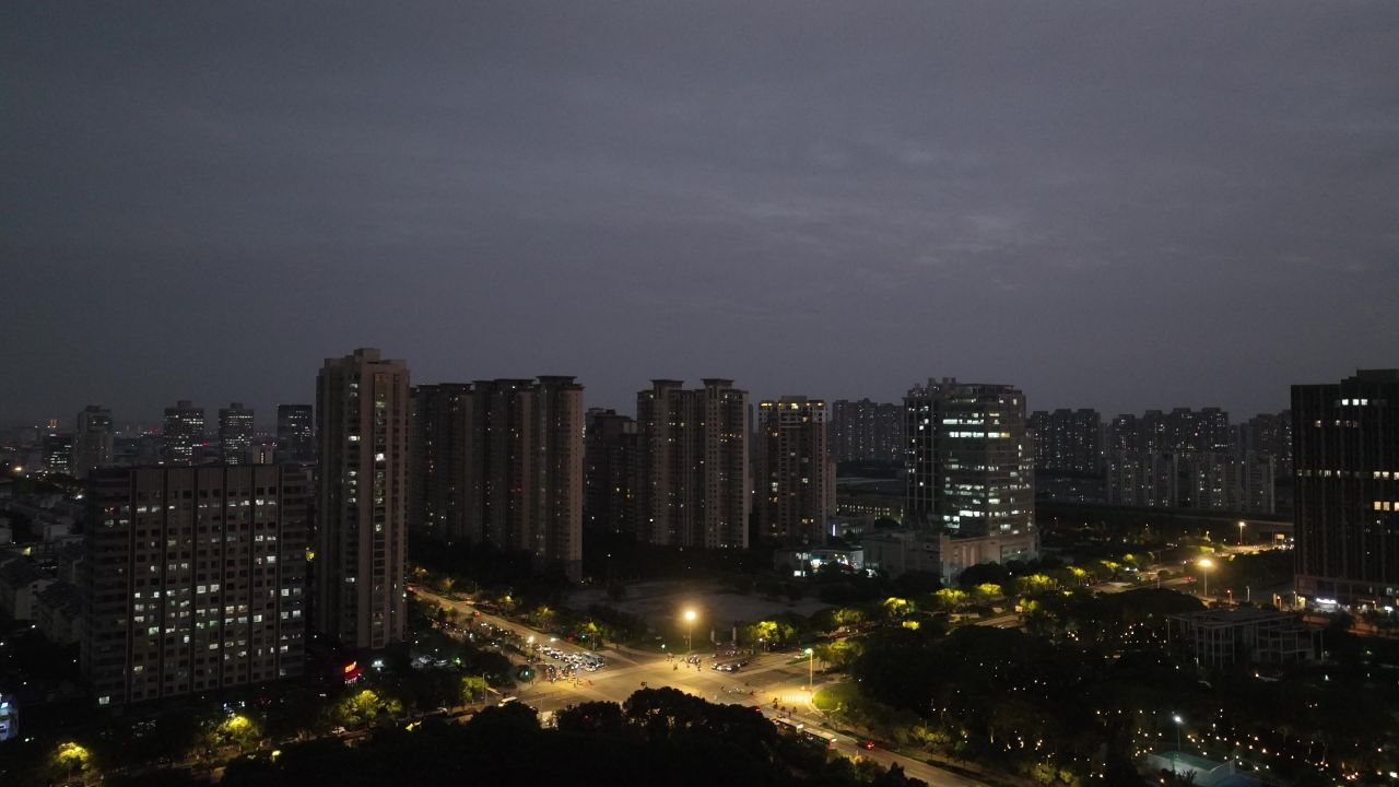 4K航拍昆山城市建筑夜景风光 10