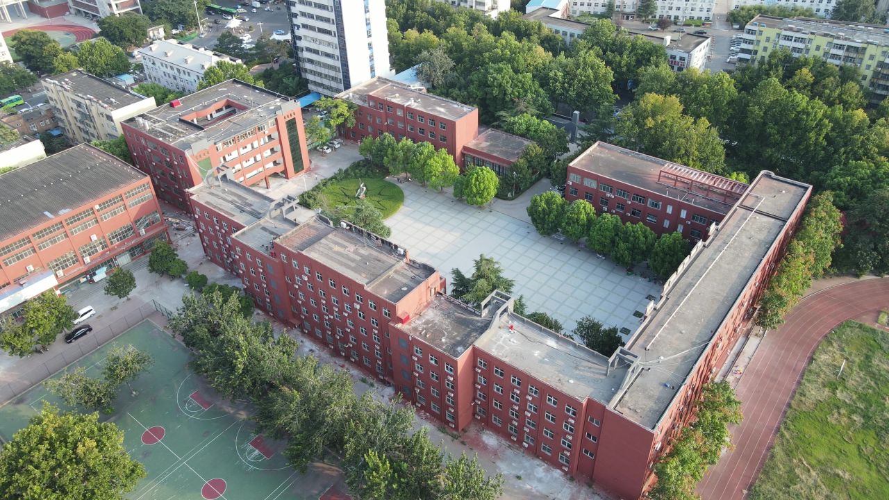 平顶山市第三高级中学（一高老校区）航拍空镜