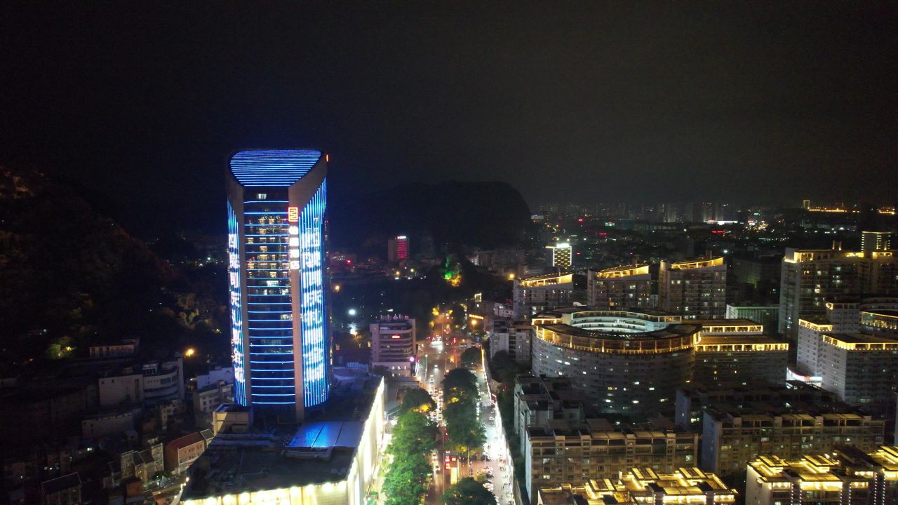 广西柳州银泰城夜景灯光航拍