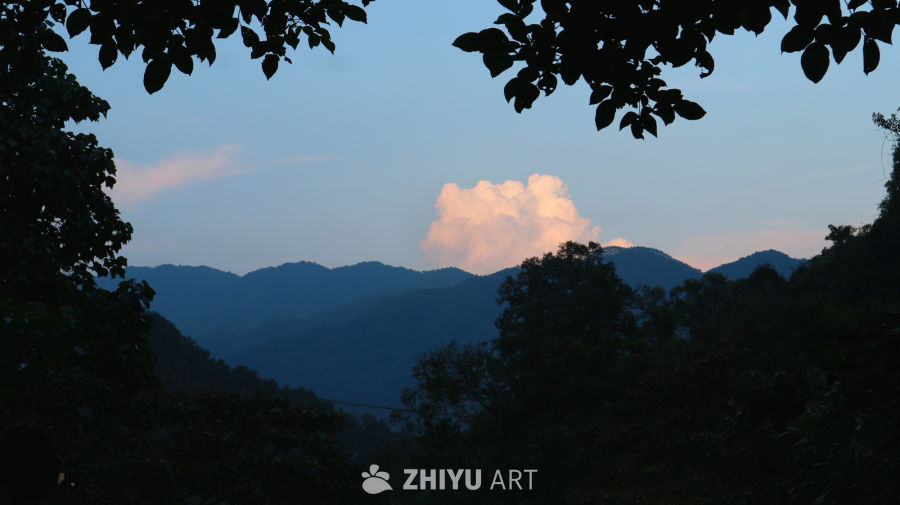 山间