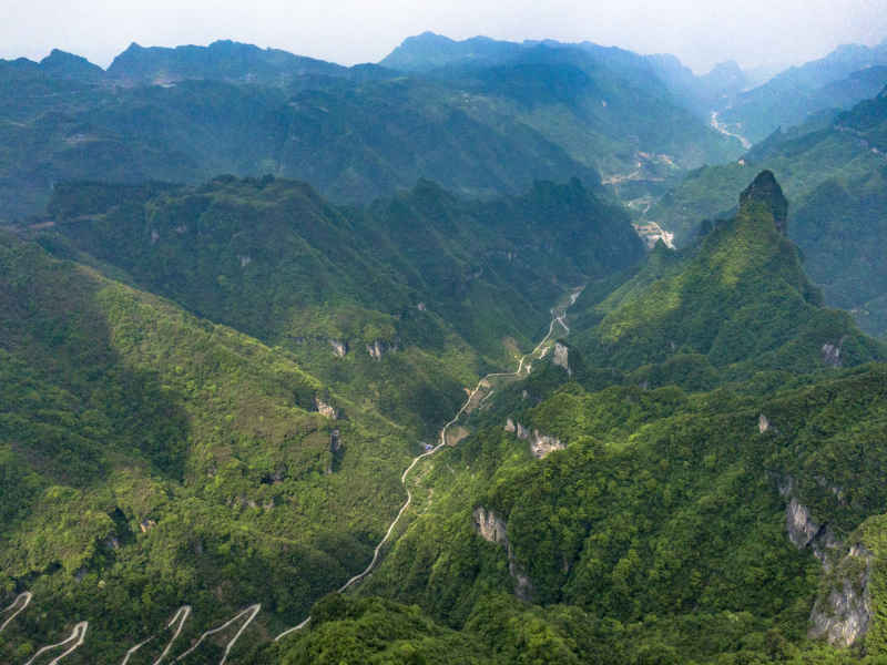 湖南张家界奇秀山峰