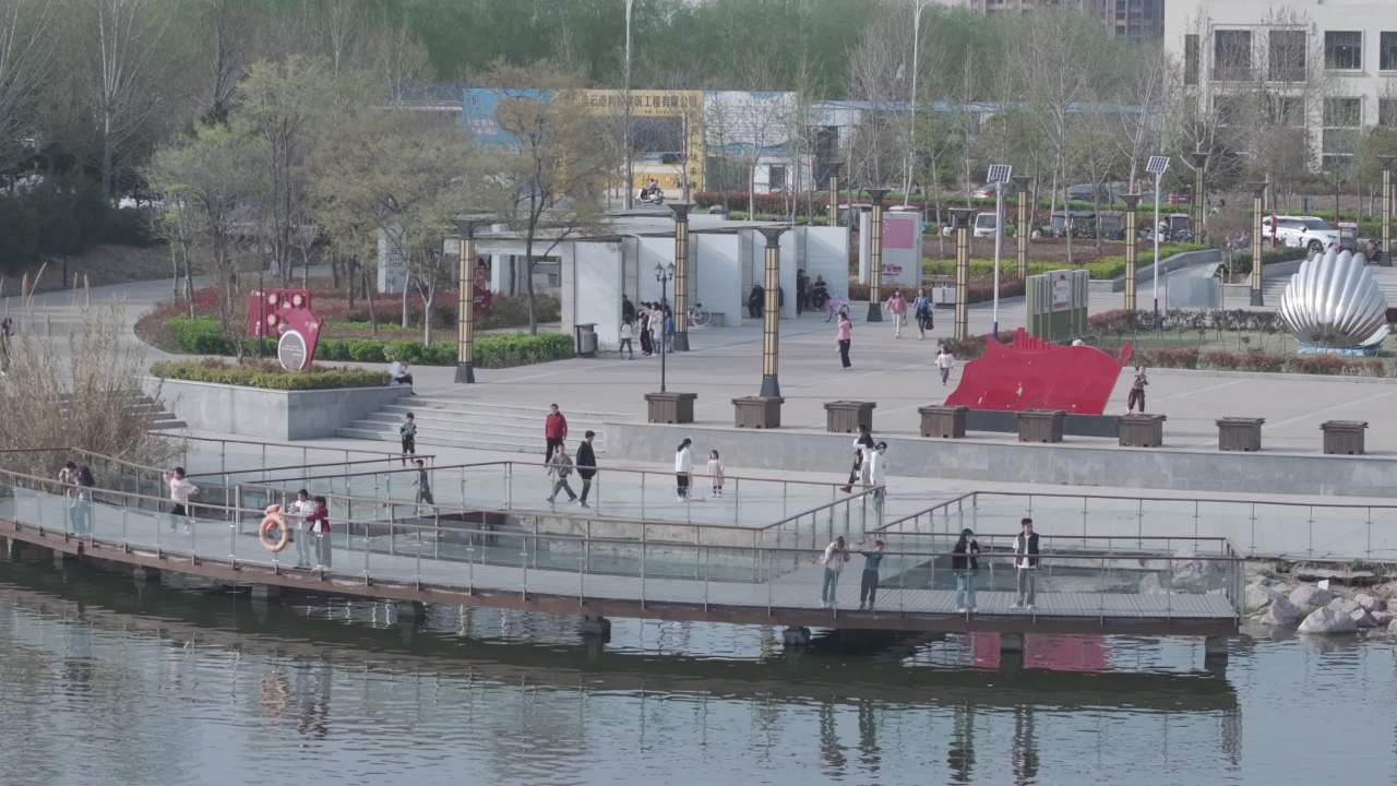 城市公园的悠闲时光