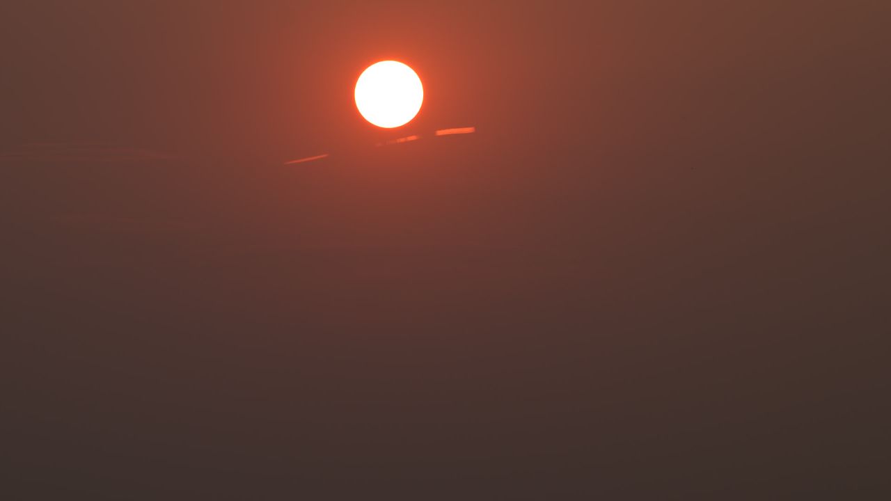 火红落日