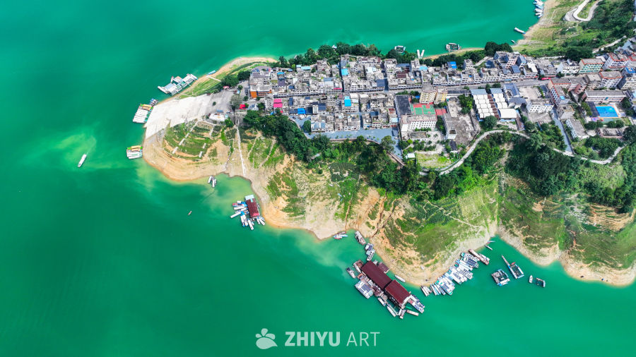 夏日贵州万峰湖 16