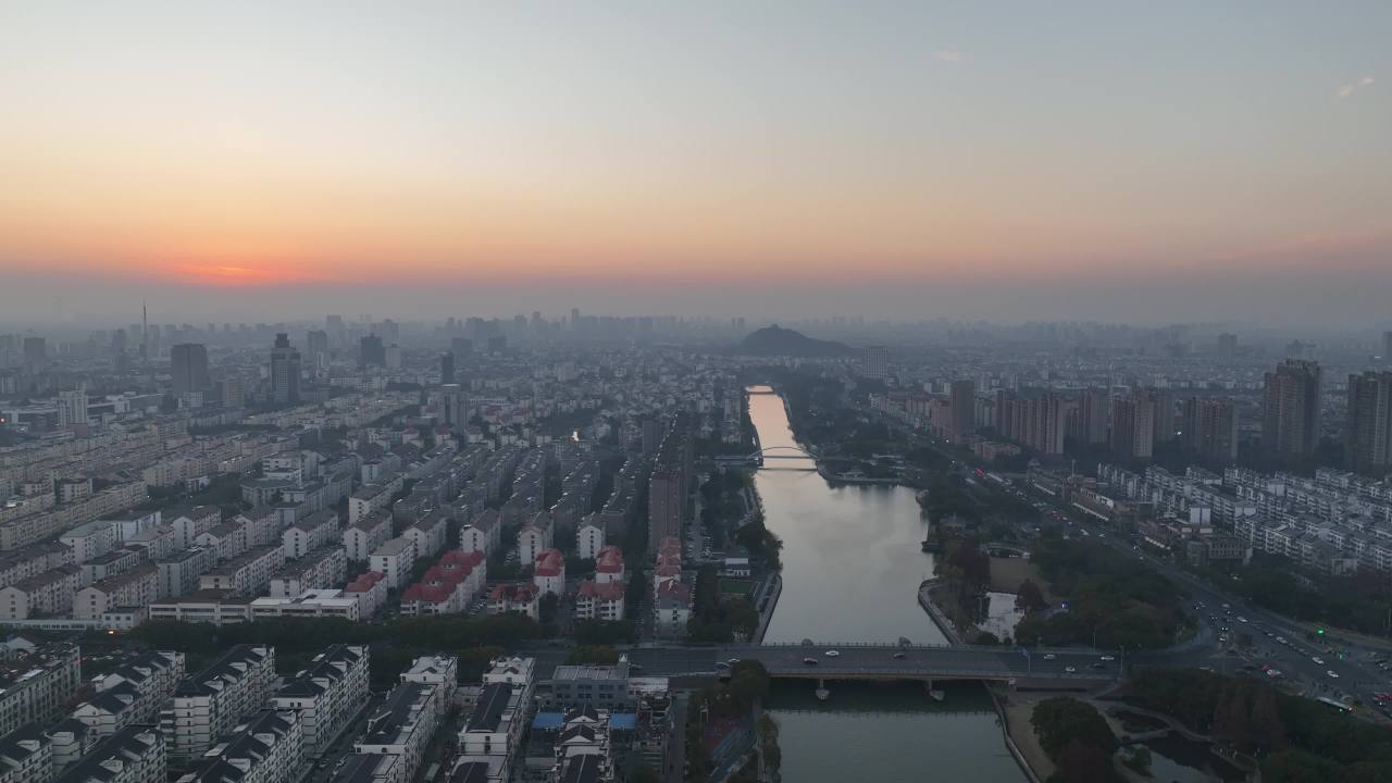4K航拍昆山城市冬日日落风光建筑大景 11
