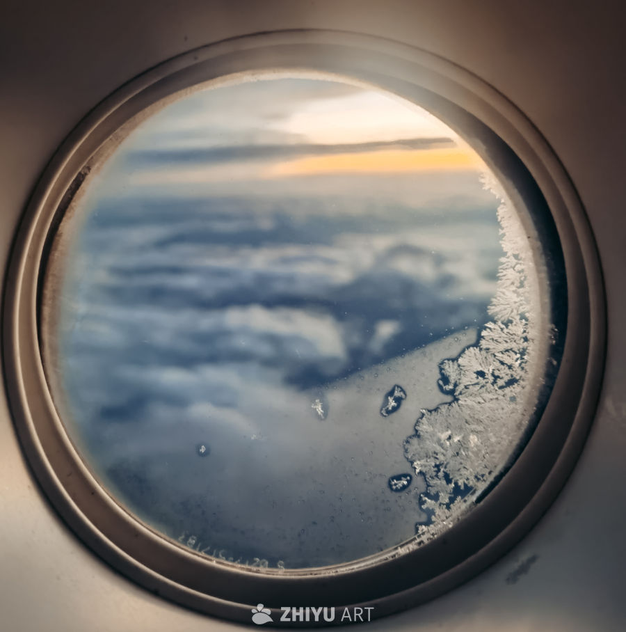 空中日落：窗边的静谧