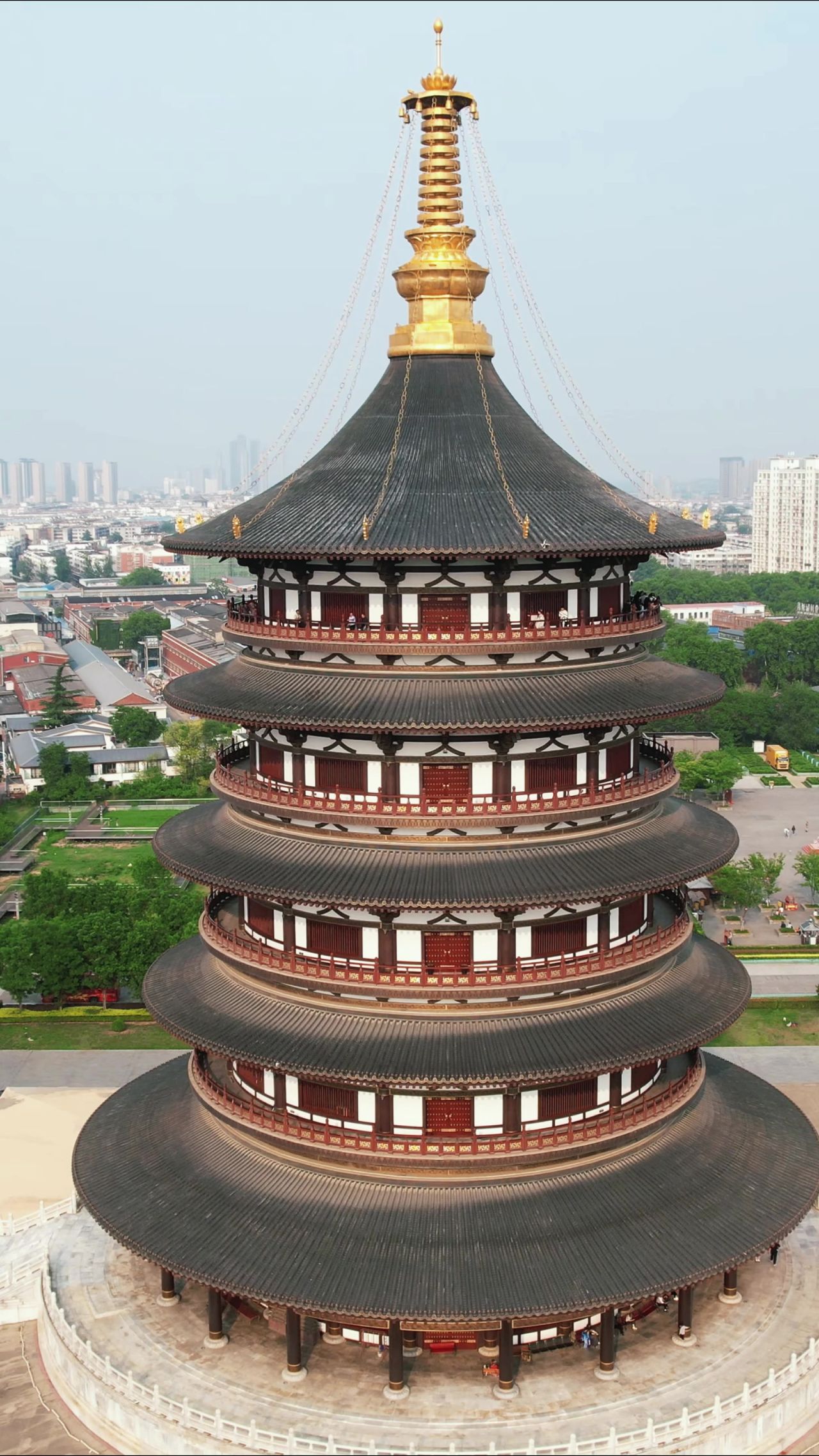 河南洛阳历史文化古建筑竖屏航拍 