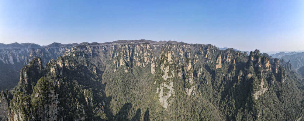 群山