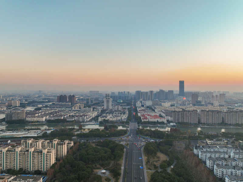 航拍昆山城市冬日日落风光建筑大景 8