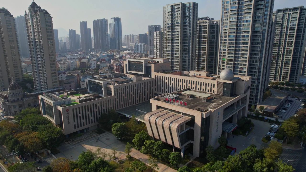 航拍福清市科技馆景观