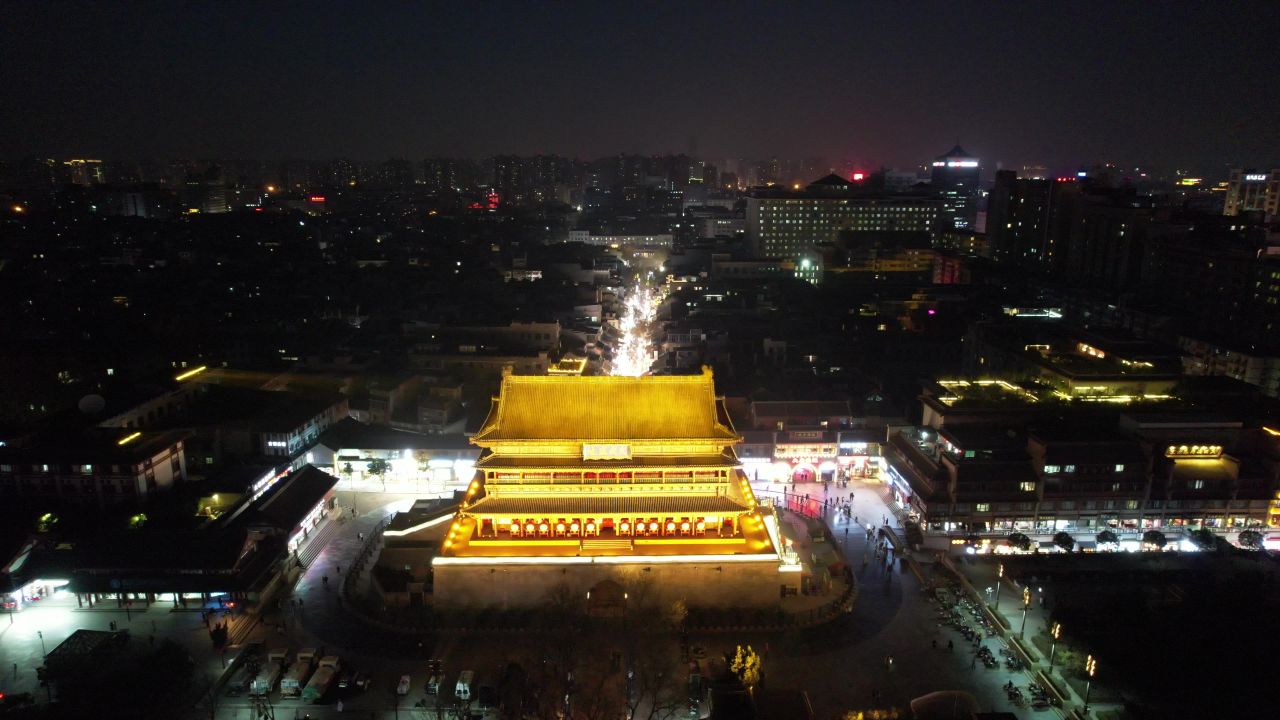 西安鼓楼夜景灯光航拍 
