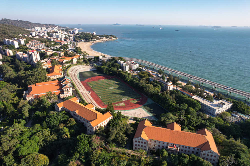 航拍厦门大学景观