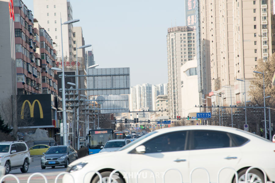 城市商圈路口
