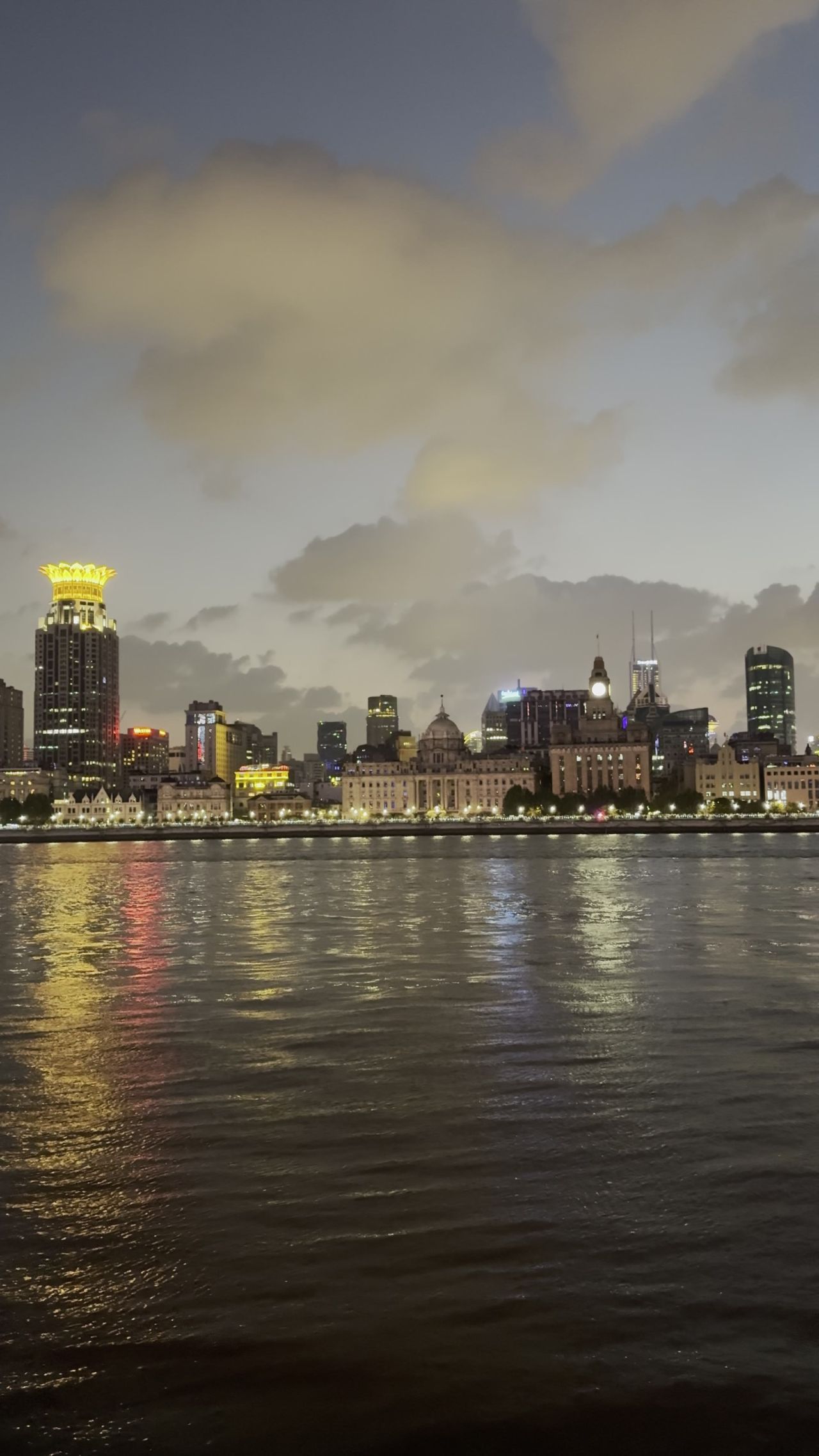 上海外滩夜景竖屏
