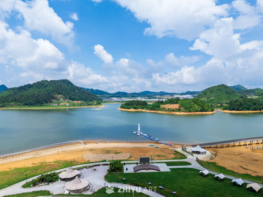 湖畔休闲胜地