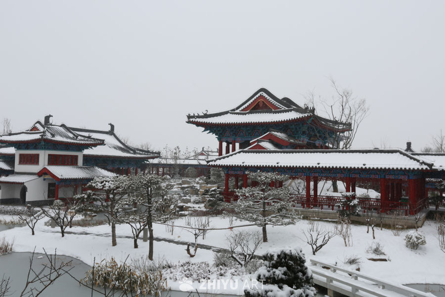 雪中古园