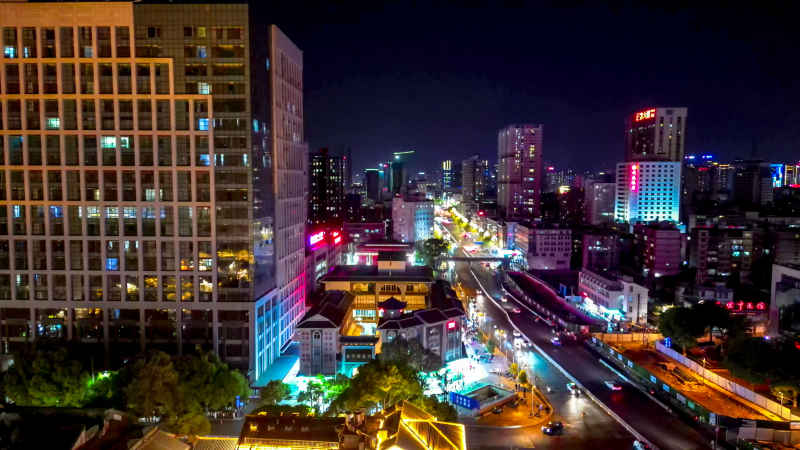 云南昆明南屏街夜景
