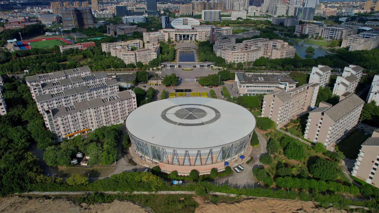航拍福建医科大学景观
