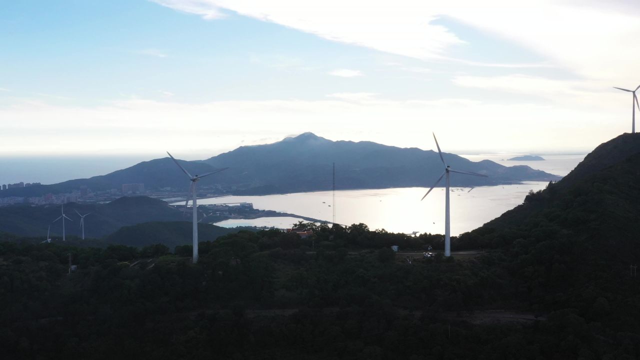 航拍 山 风车 南澳