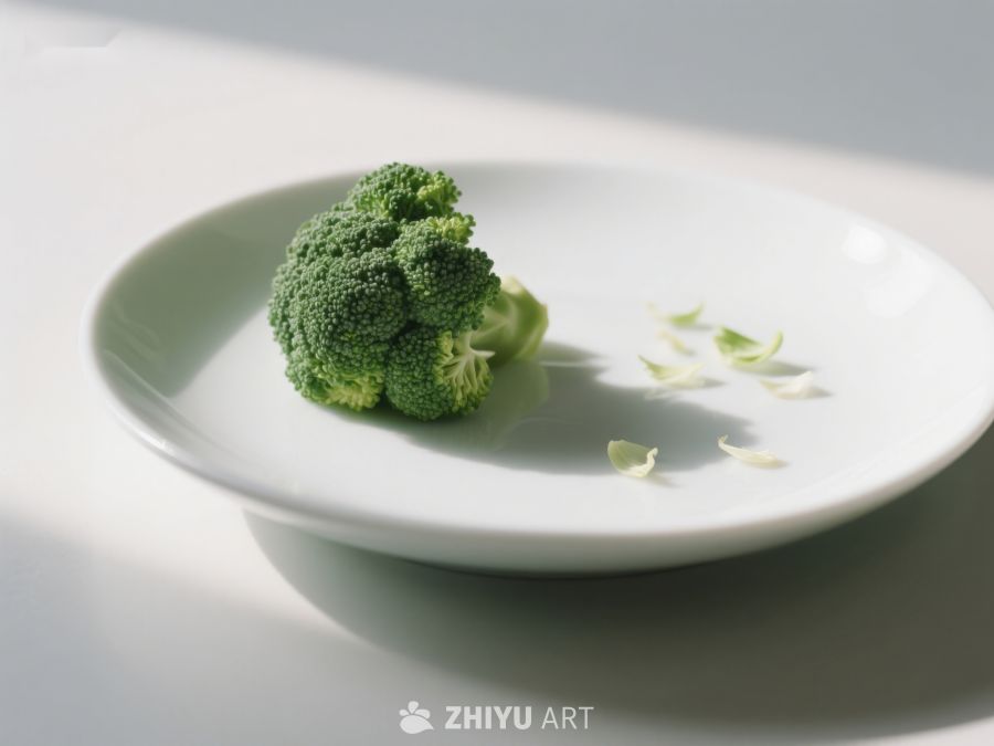 盘中的西兰花与花瓣 204