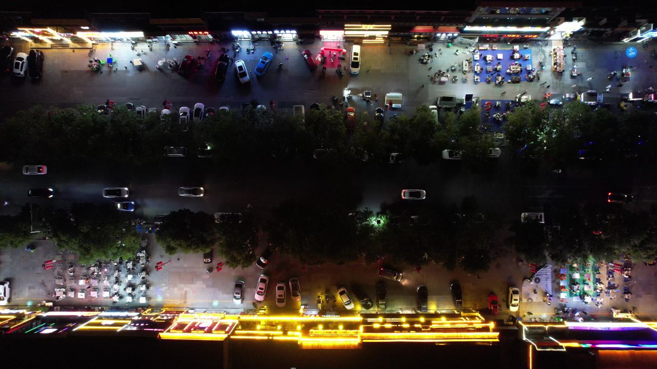 城市夜景人间烟火气息夜宵摊航拍山东东营 