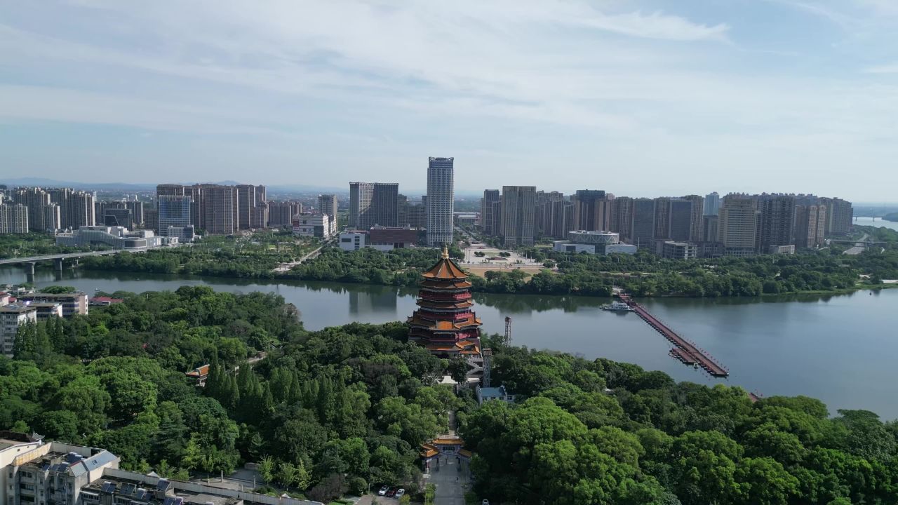 航拍江西鹰潭公园北极阁