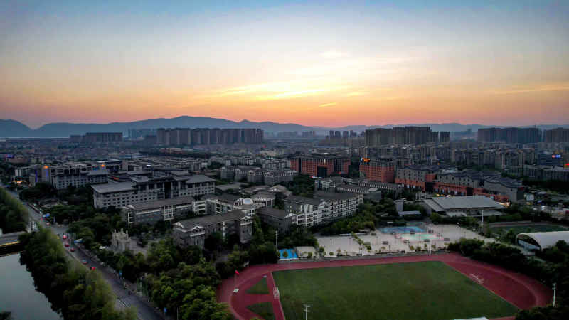 云南昆明城市夕阳晚霞