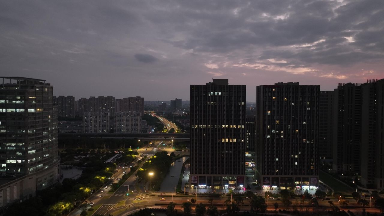 4K航拍昆山城市建筑夜景风光 3