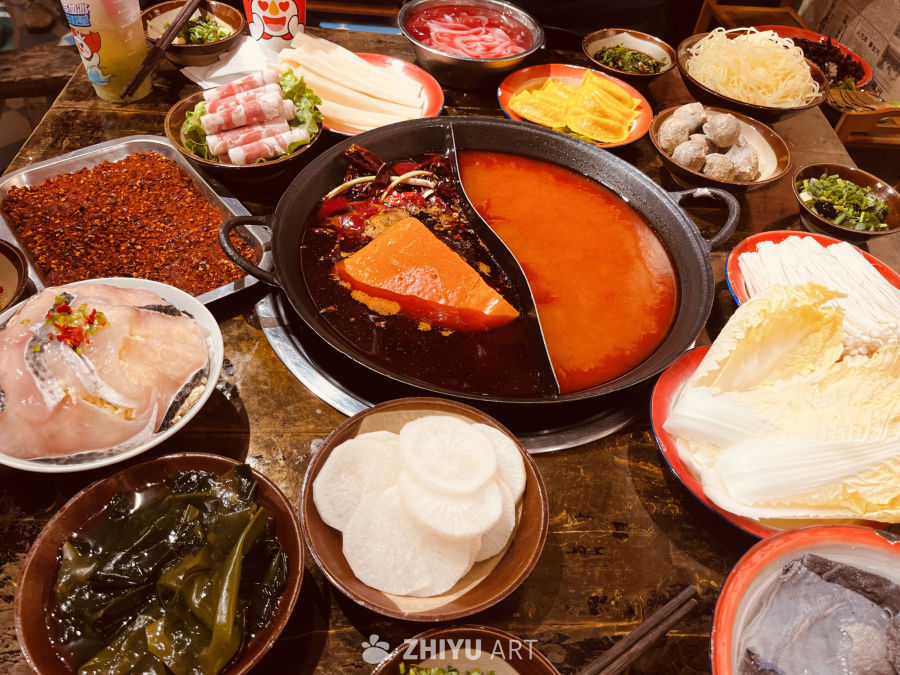 丰盛的火锅自助餐