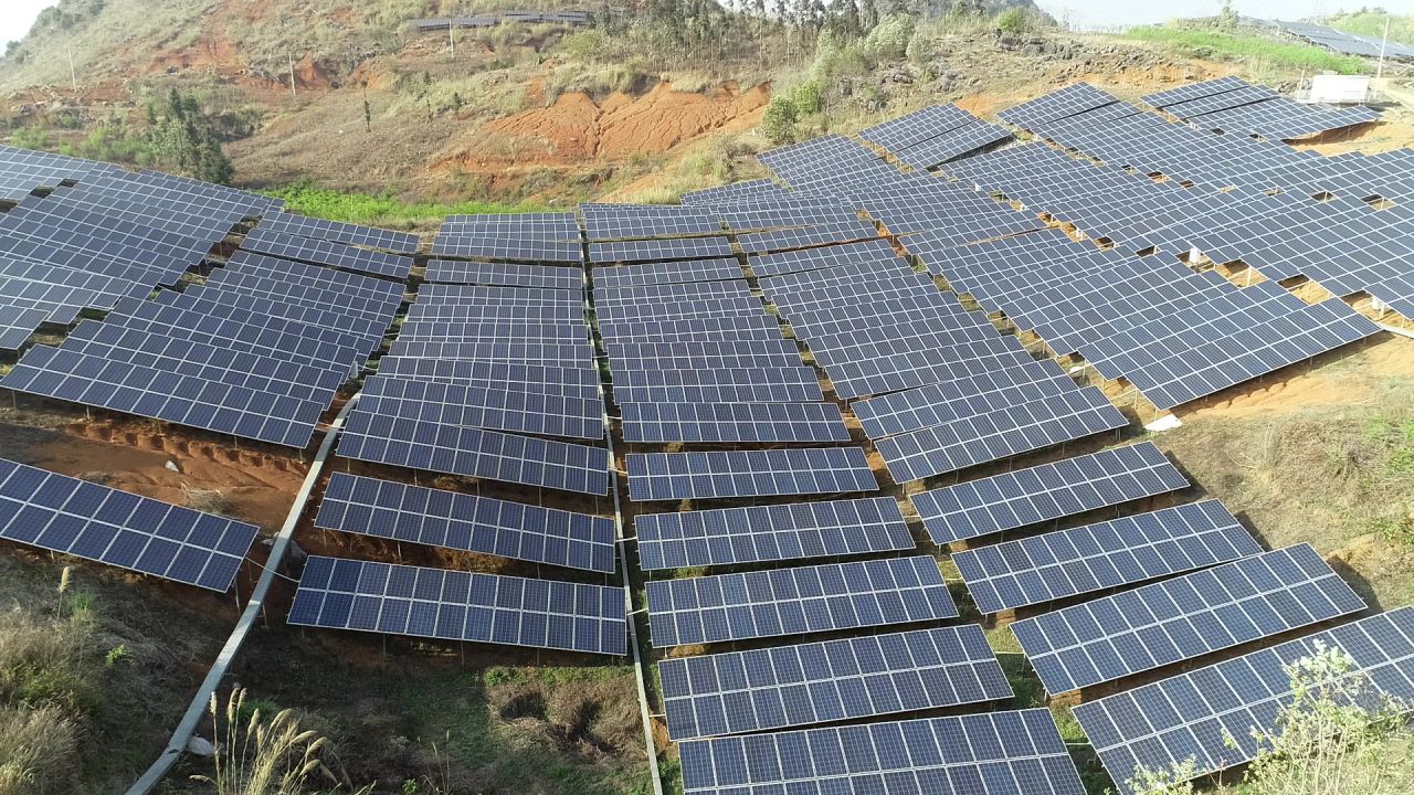 光伏太阳能板基地航拍 云南文山