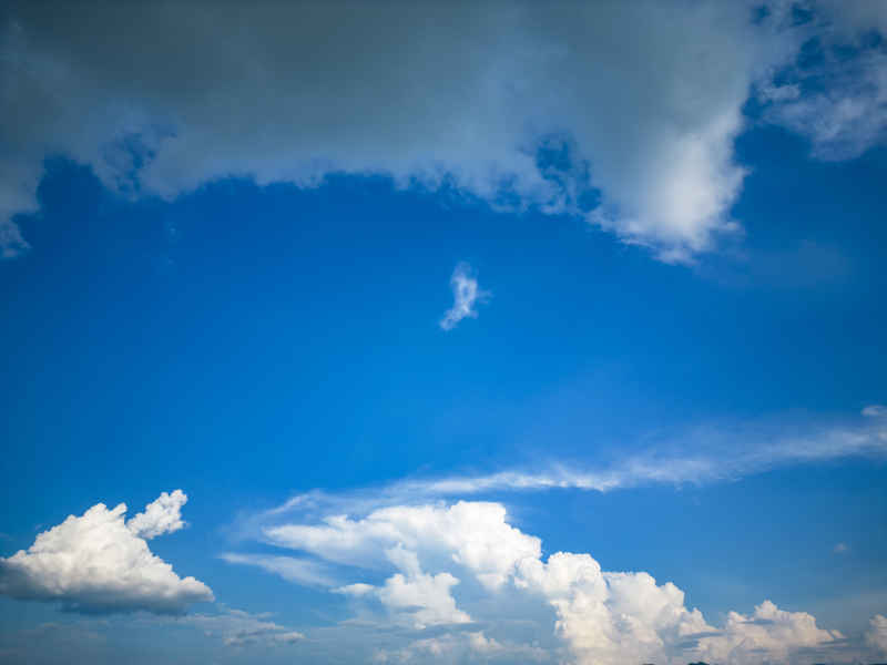  蓝天白云摄影图