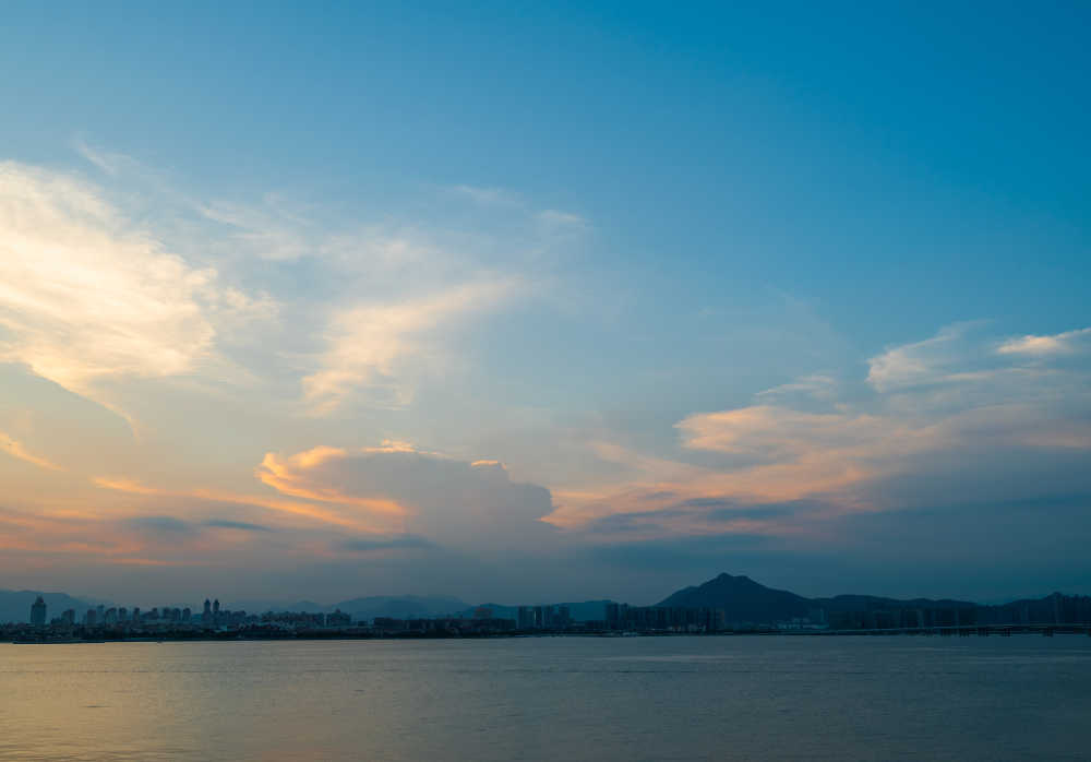 大海赴约