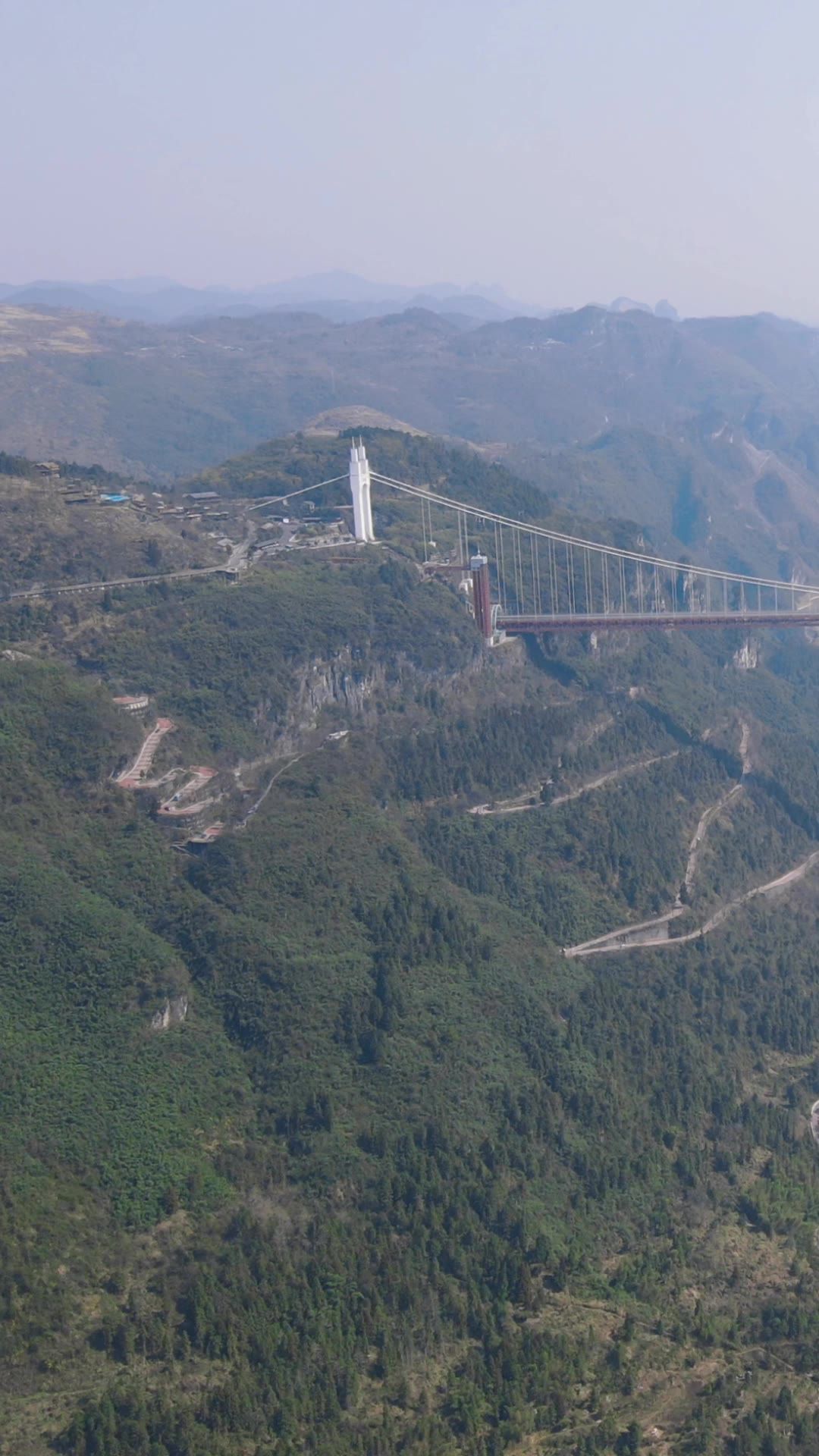旅游景区世界第一悬索大桥矮寨
