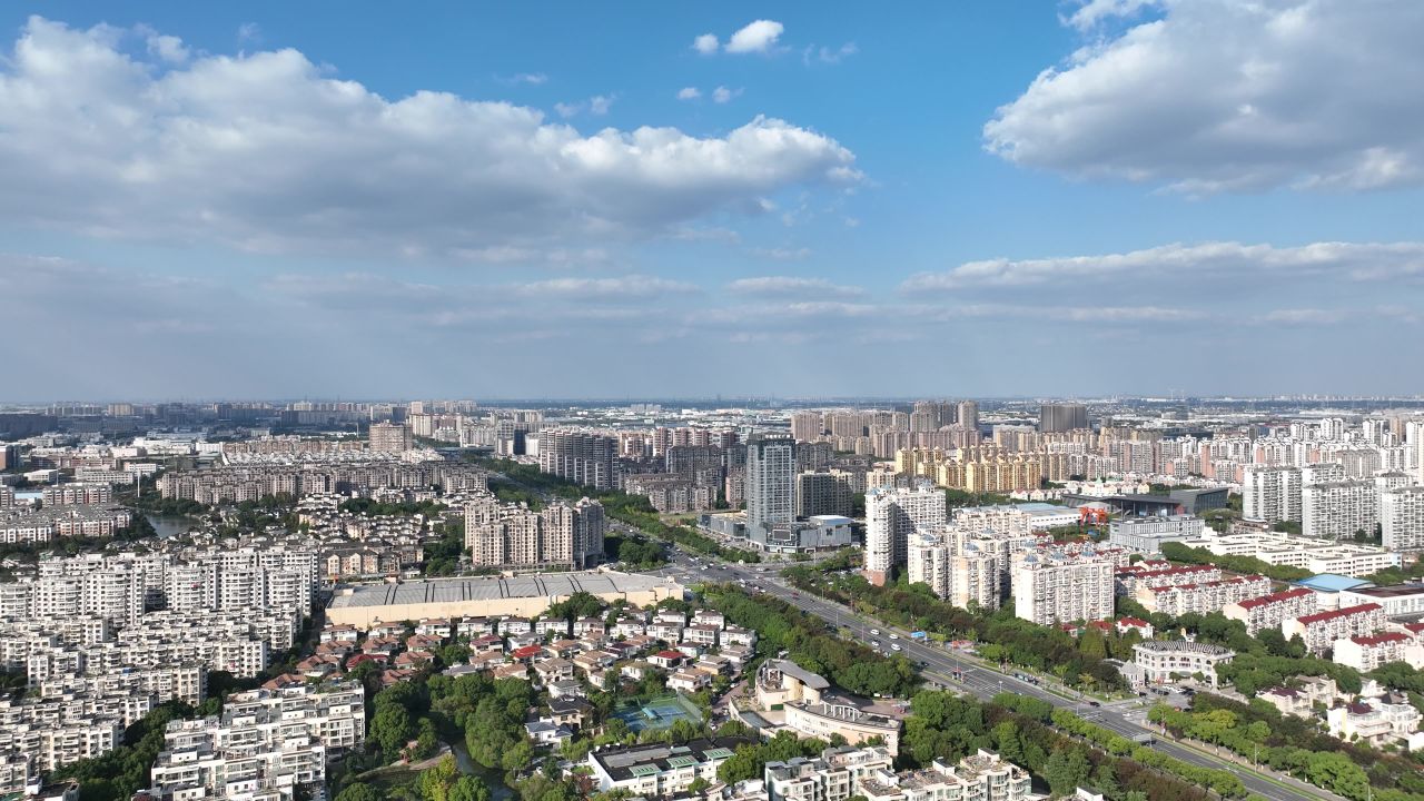 4K航拍昆山城市建筑风光大景 1