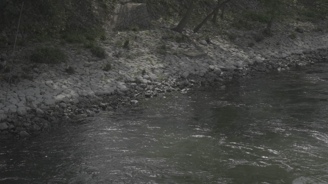 漓江 25