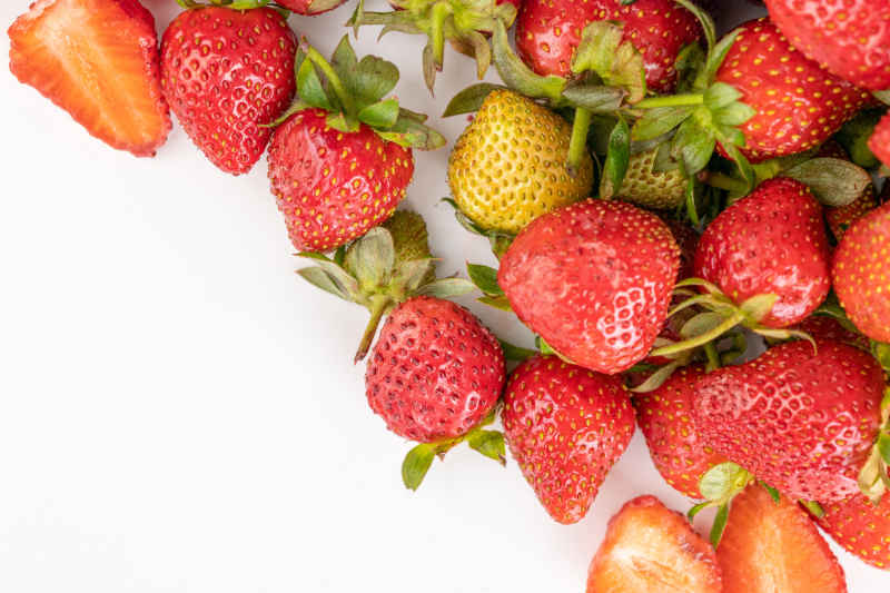 新鲜草莓水果实拍 59