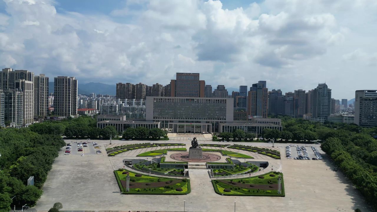  航拍福建龙岩市政府人民广场