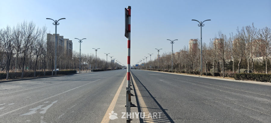 冬日清晨的城市街道