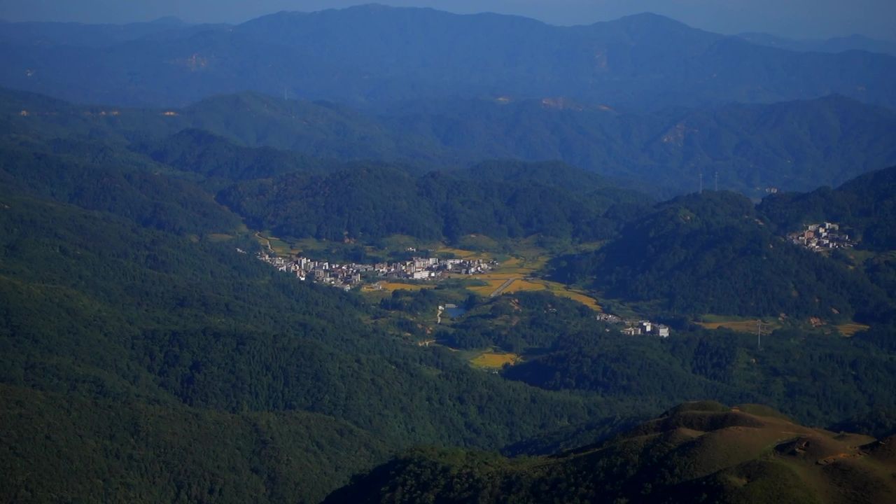 远处的村落