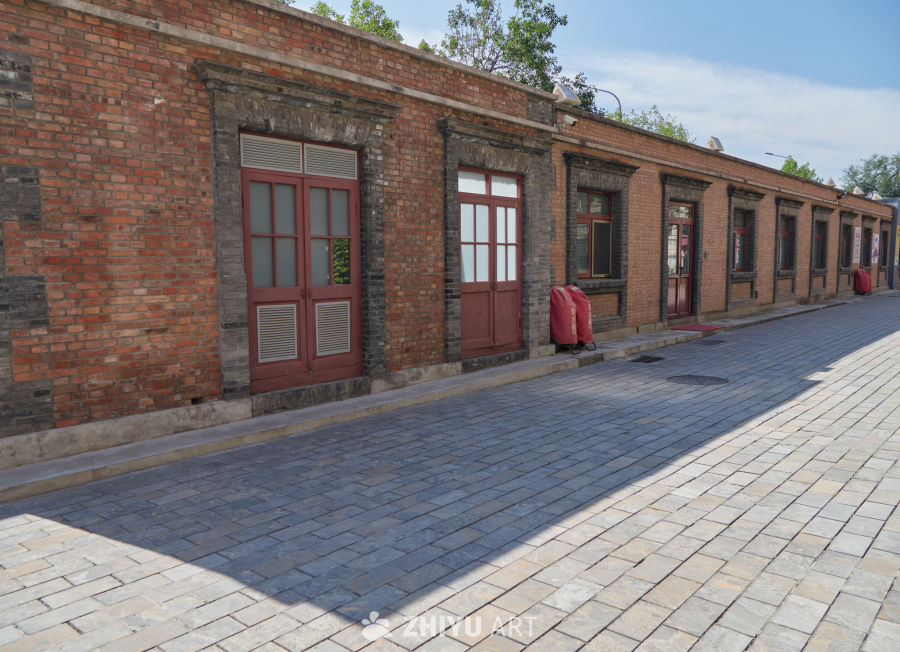 北京大学红楼内老式红砖建筑