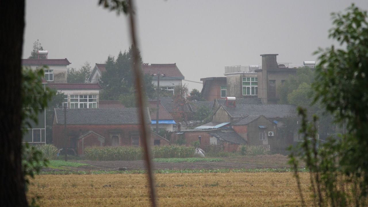 乡村下雨空镜