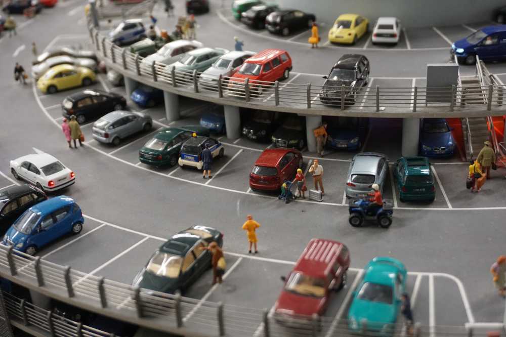 微型模型多层停车场