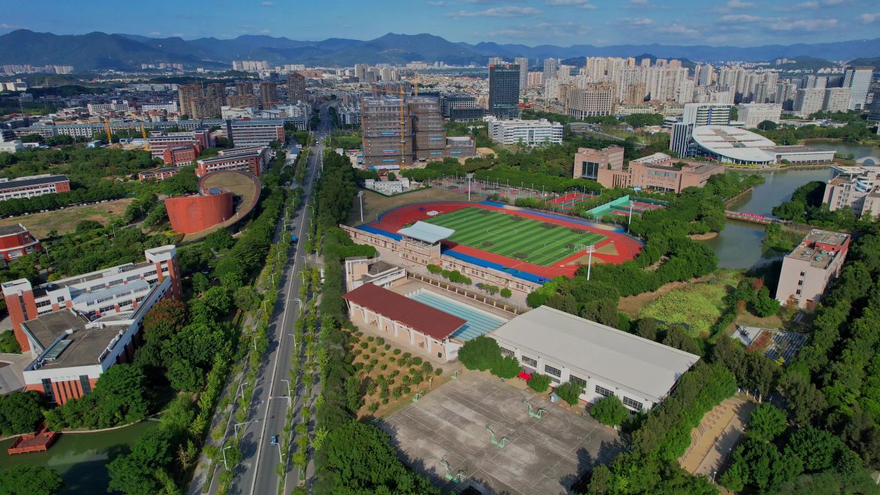 航拍福建医科大学景观