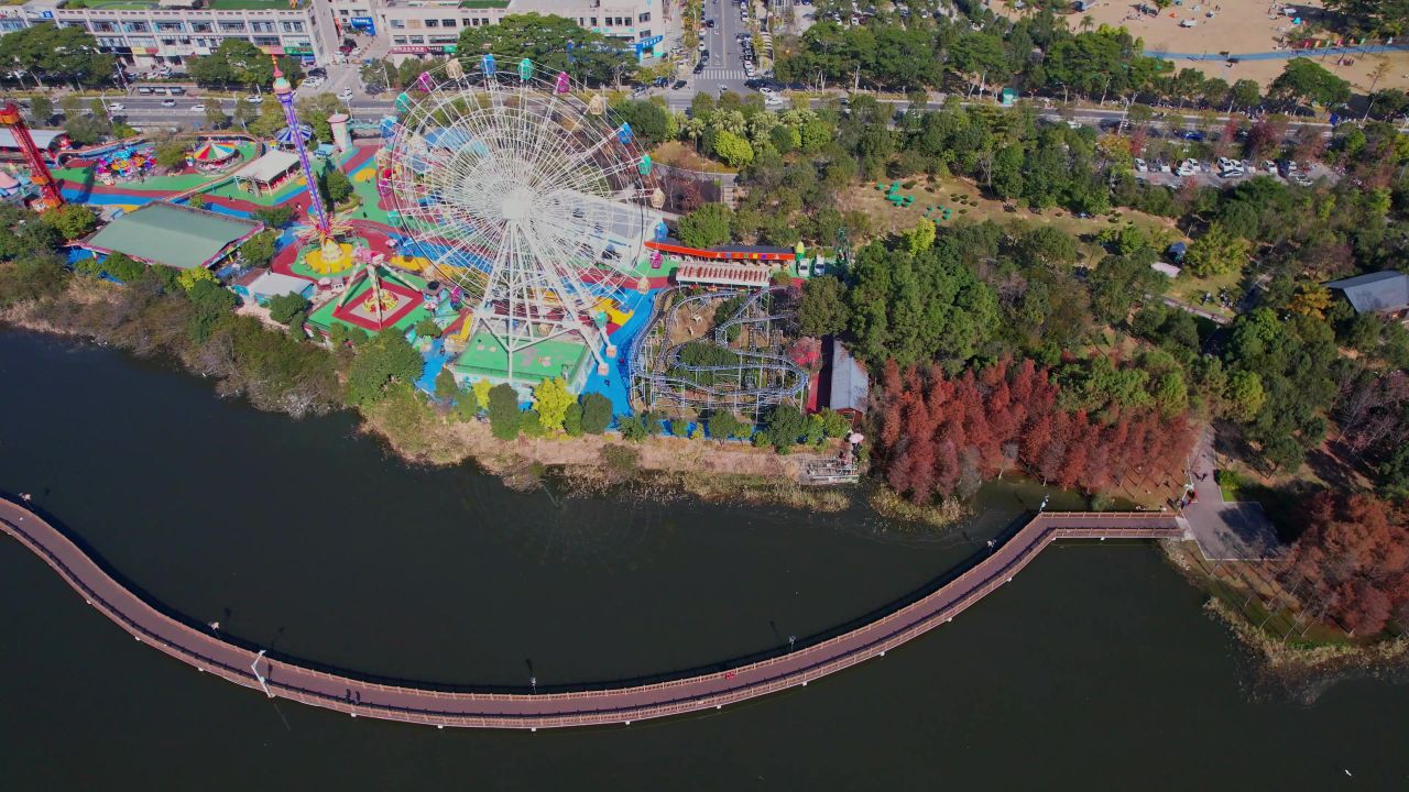 航拍宁德北岸公园景观