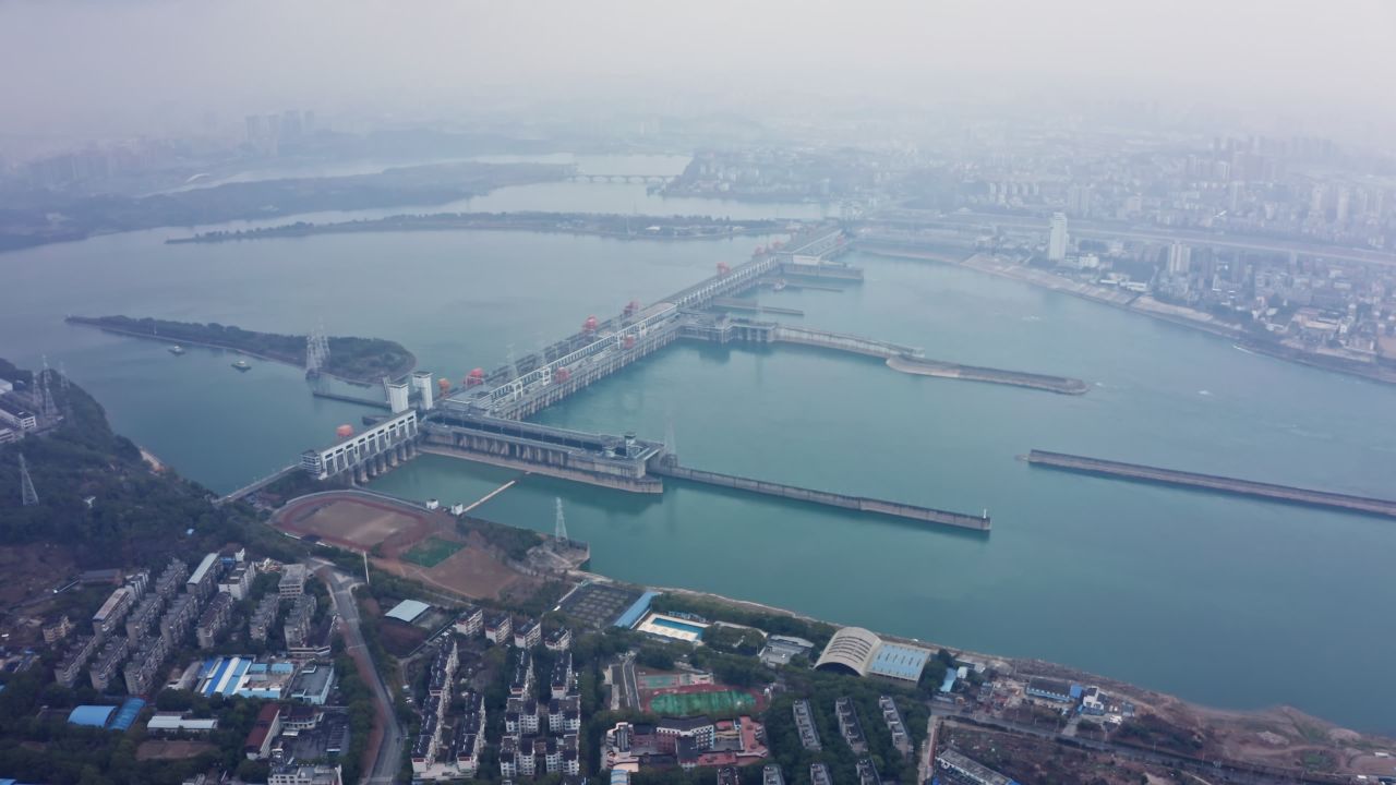 湖北宜昌长江三峡葛洲坝航拍视频