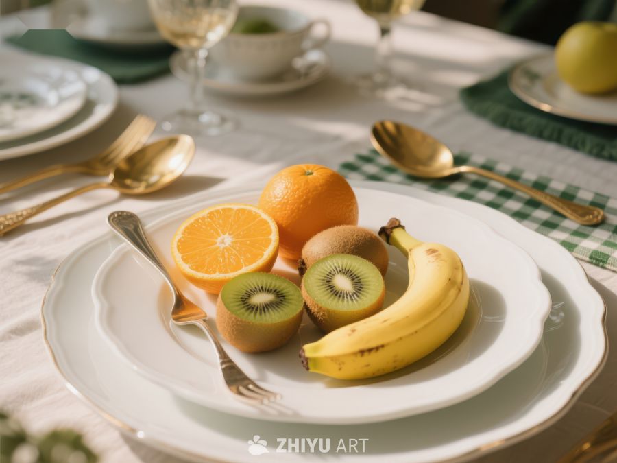 精致餐桌上的水果与餐具 329