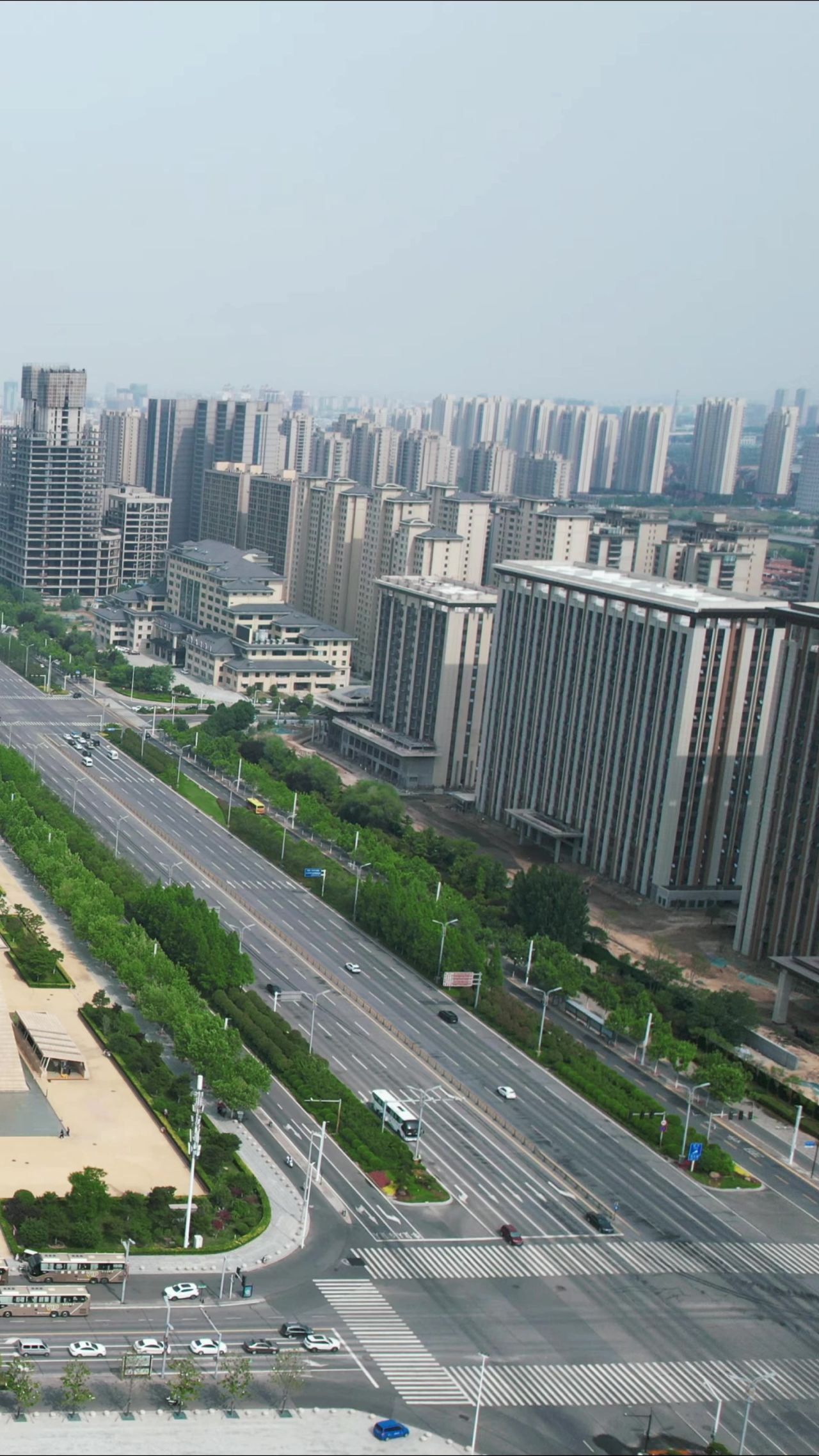 航拍河南开封城市建设