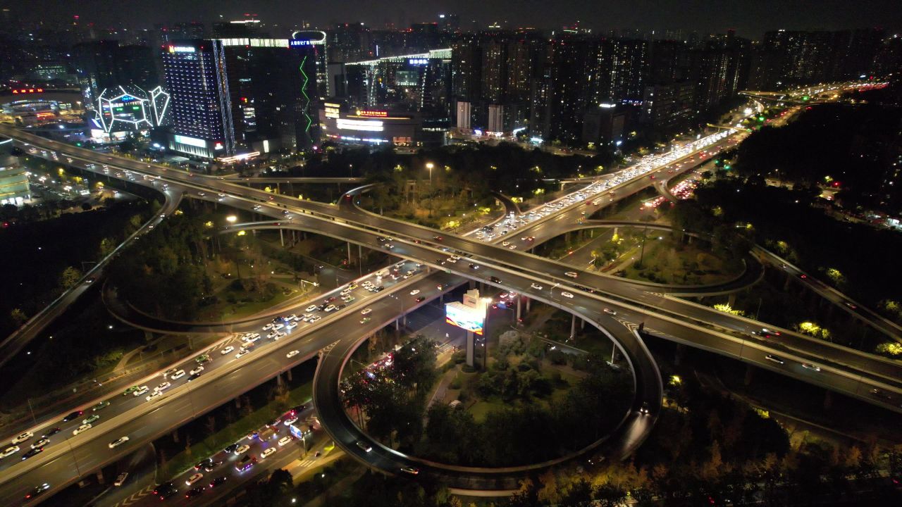 成都天府大道天府立交桥夜景交通
