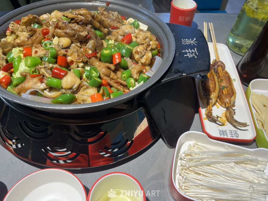 牛蛙火锅美味盛宴